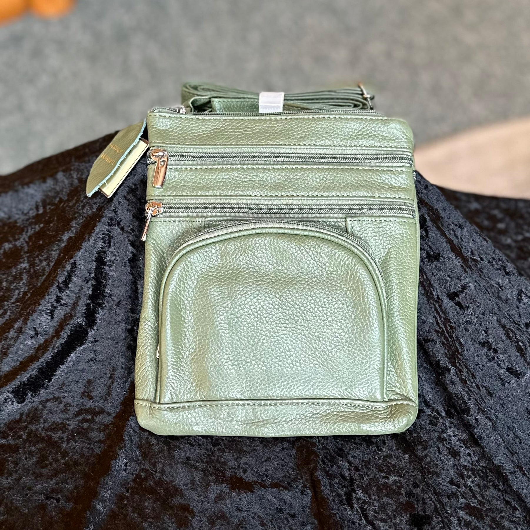 ITALIAN LEATHER CROSS BODY PURSE