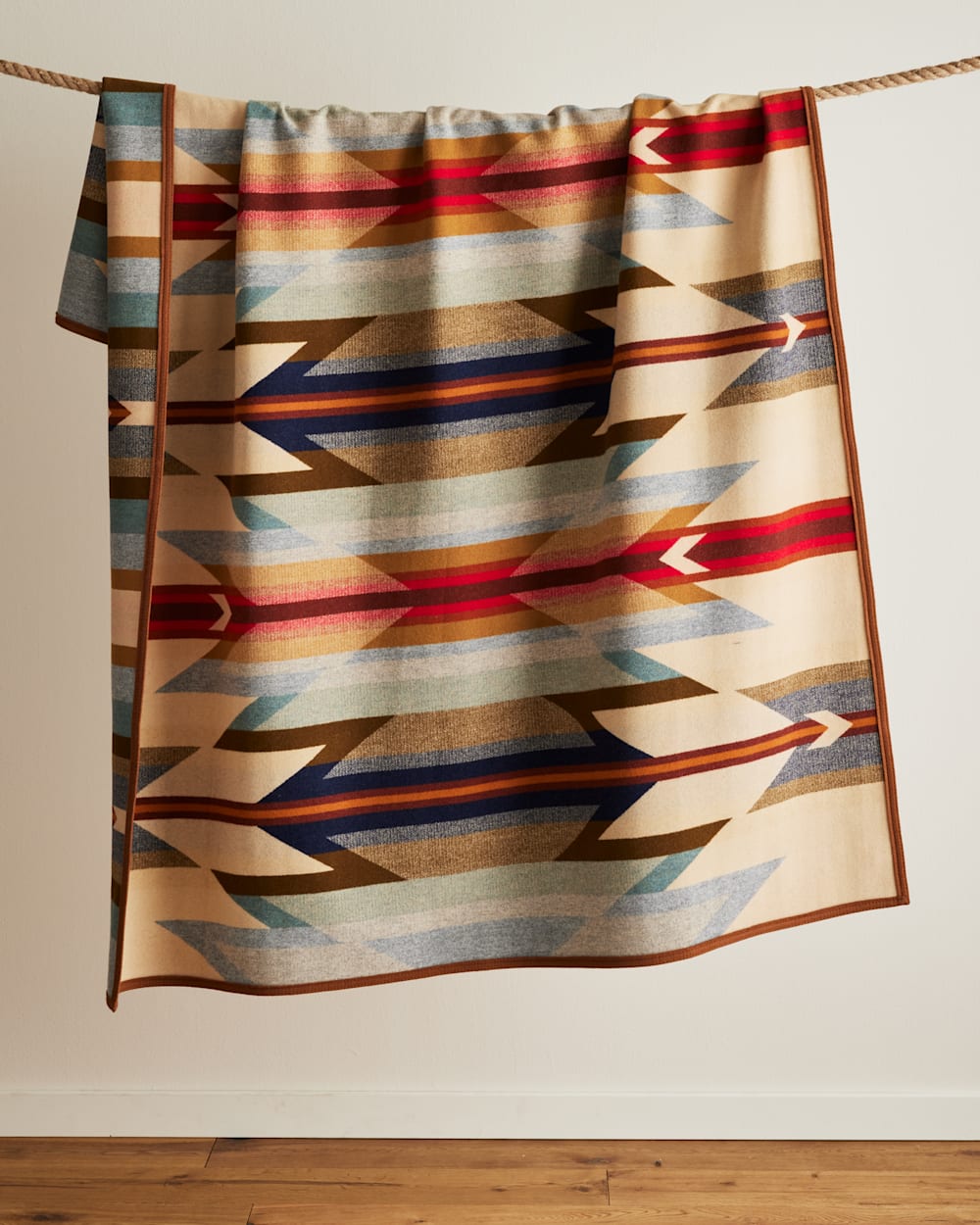PENDLETON™️ WYETH TRAIL BEIGE ROBE