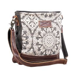 FREAKY SHOULDER BAG