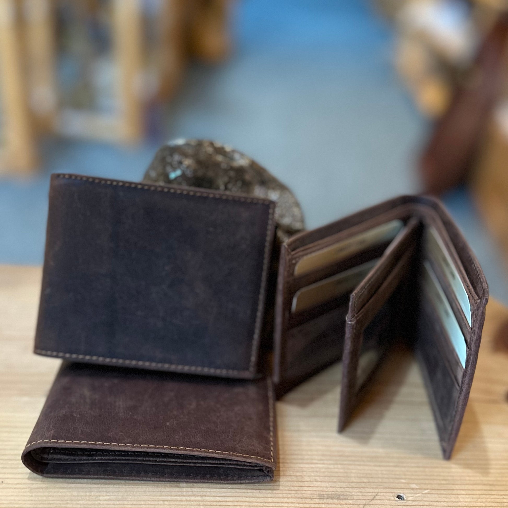 MEN’S RFID LEATHER WALLETS