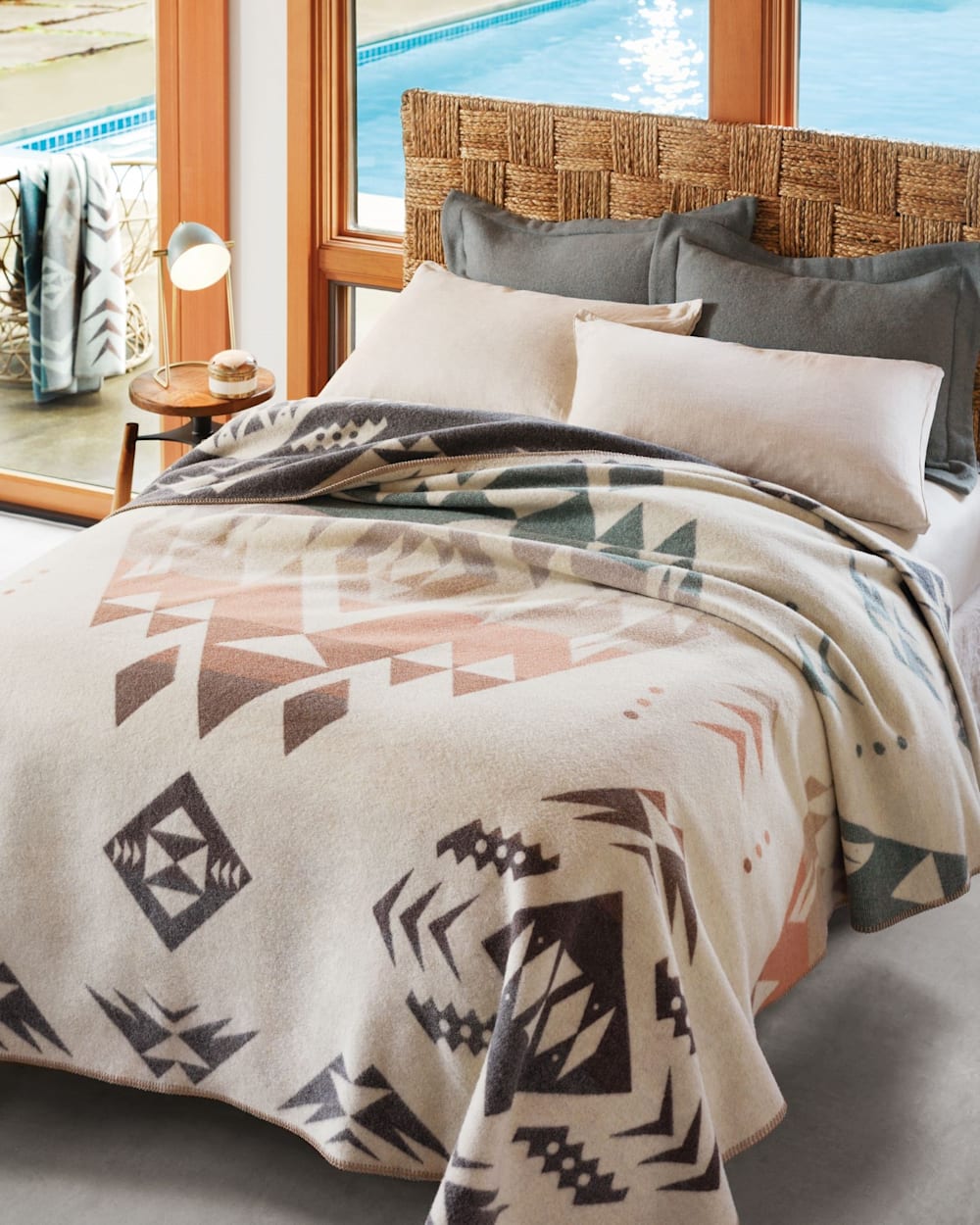 PENDLETON™️ AGATE BEACH KING