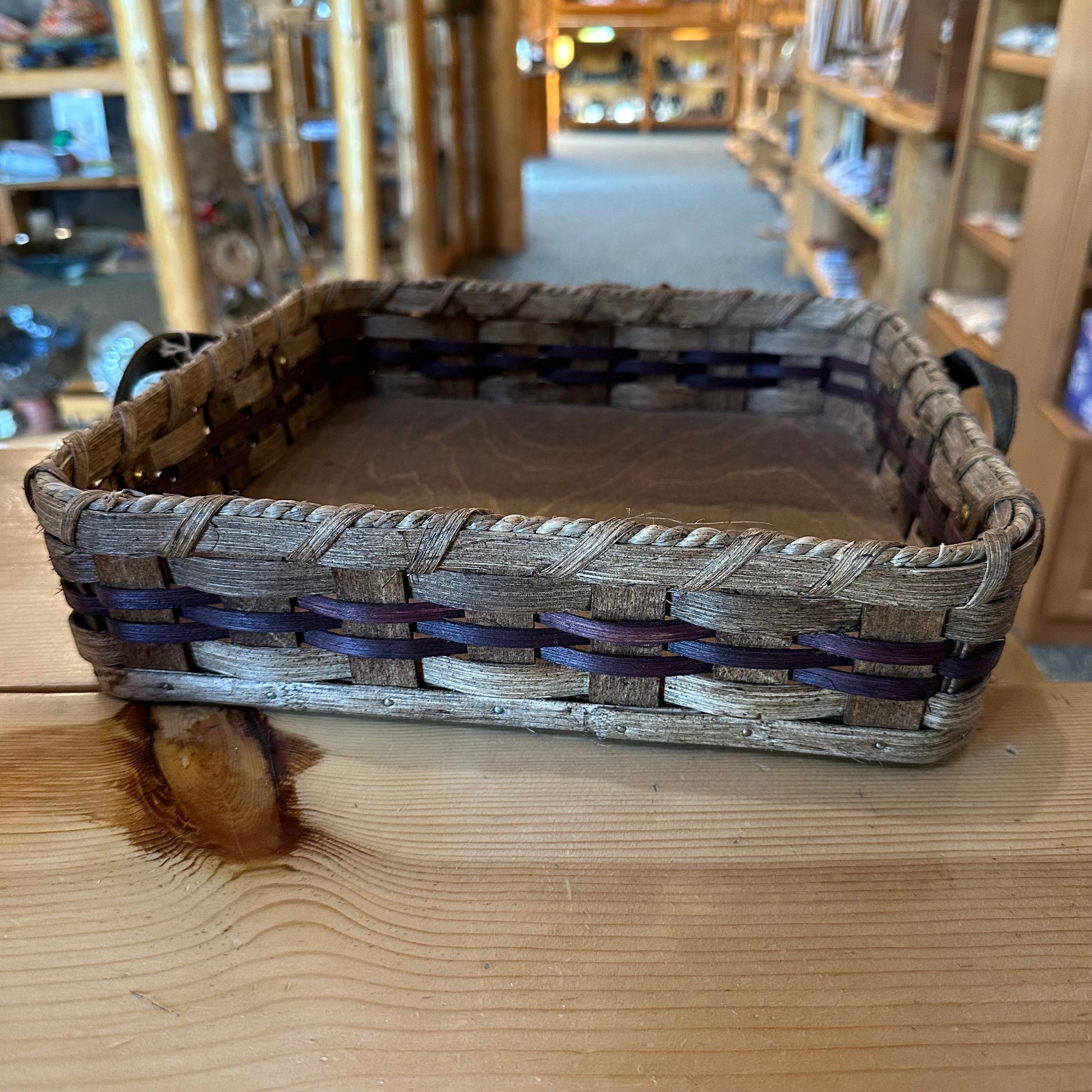 AMISH MADE CASSEROLE/SERVING TRAY