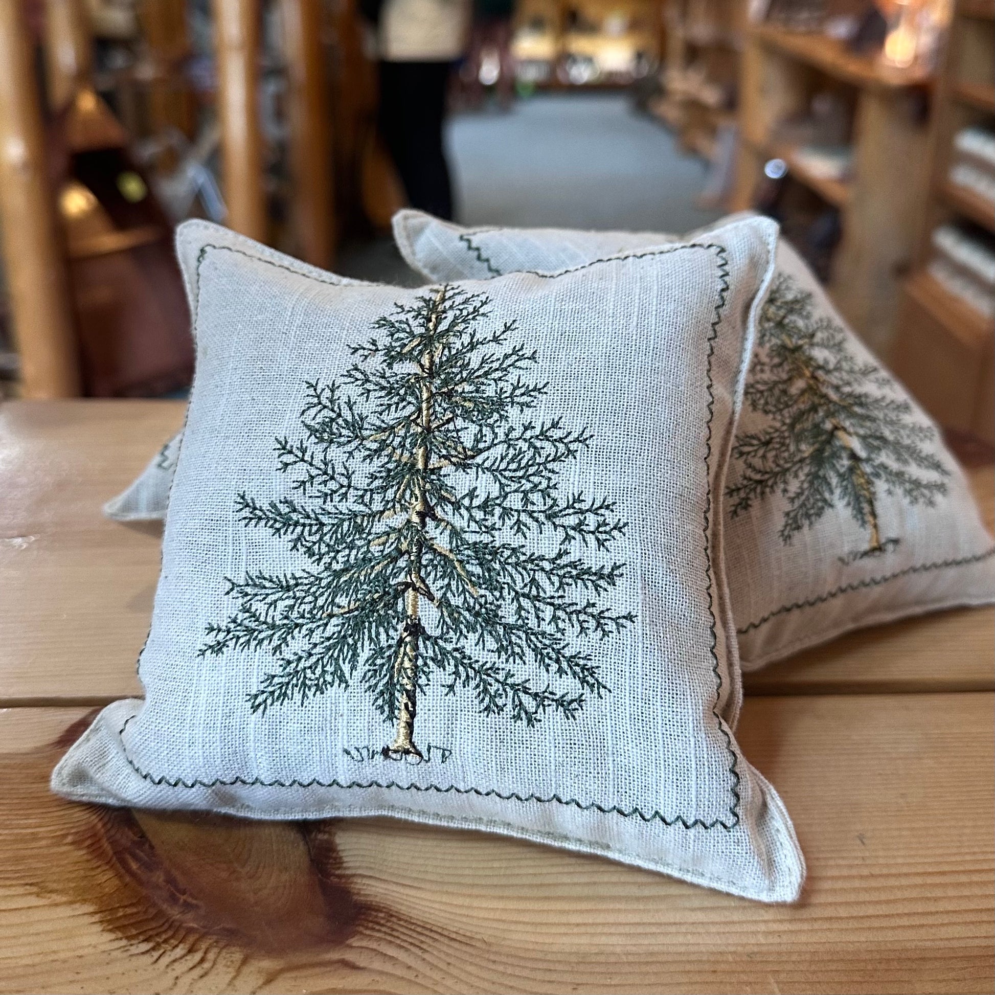 EMBROIDERED TREE 6X6 BALSAM PILLOW