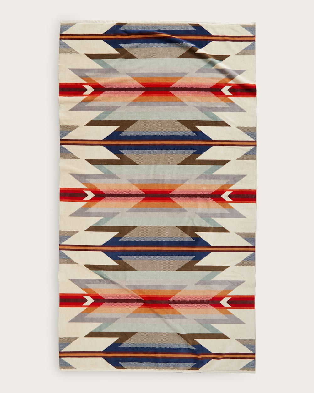 PENDLETON™️ OVERSIZED JACQUARD SPA TOWEL