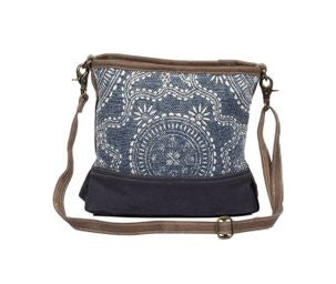 NAVY KILIMANJARO SHOULDER BAG