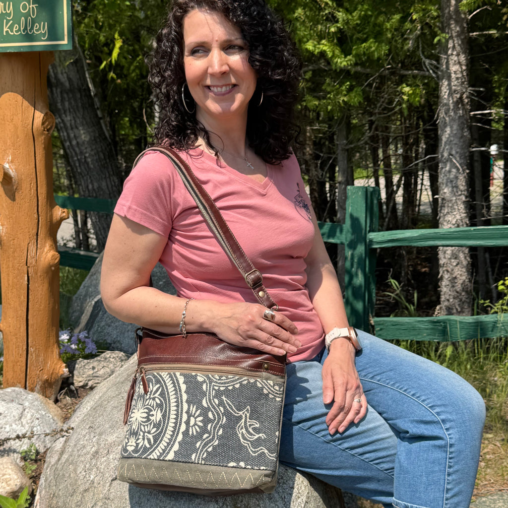 VOGUE SHOULDER BAG