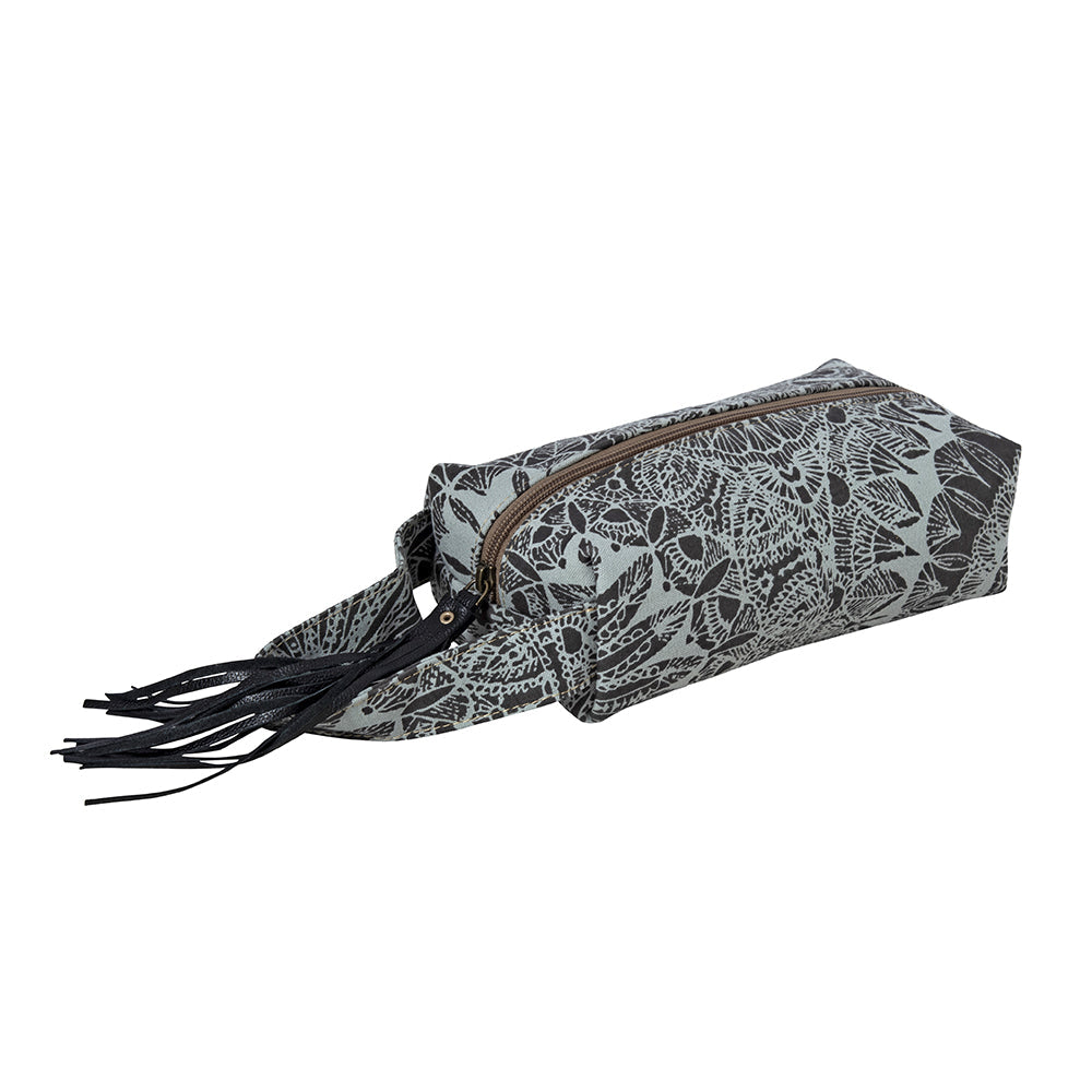 TOILETRY BAGS