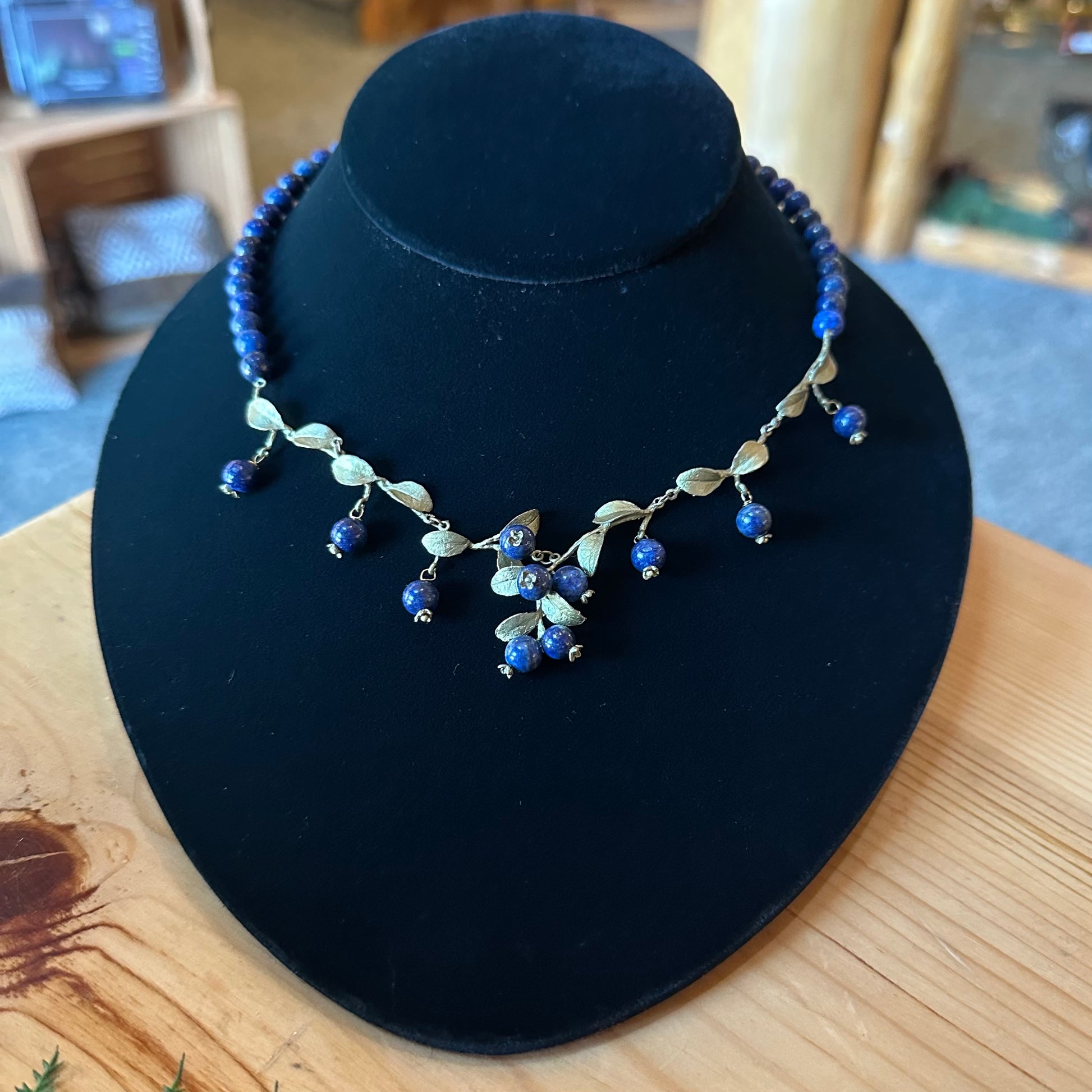 BLUEBERRY BEAD NECKLACE ADJ "