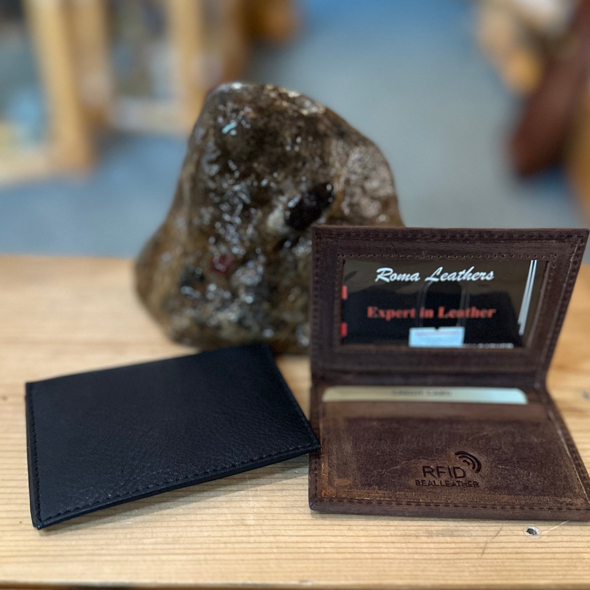 MEN’S RFID LEATHER WALLETS