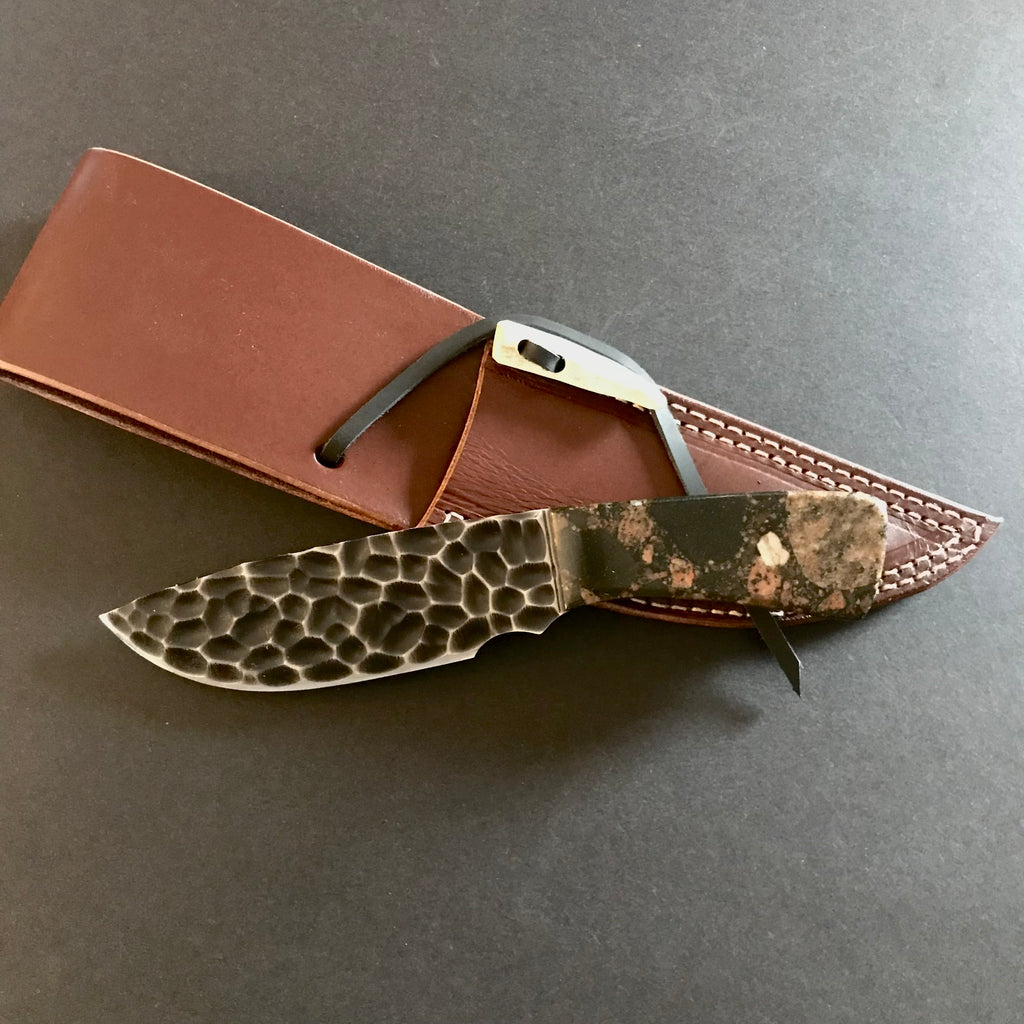KNAPPED SKINNER KNIFE