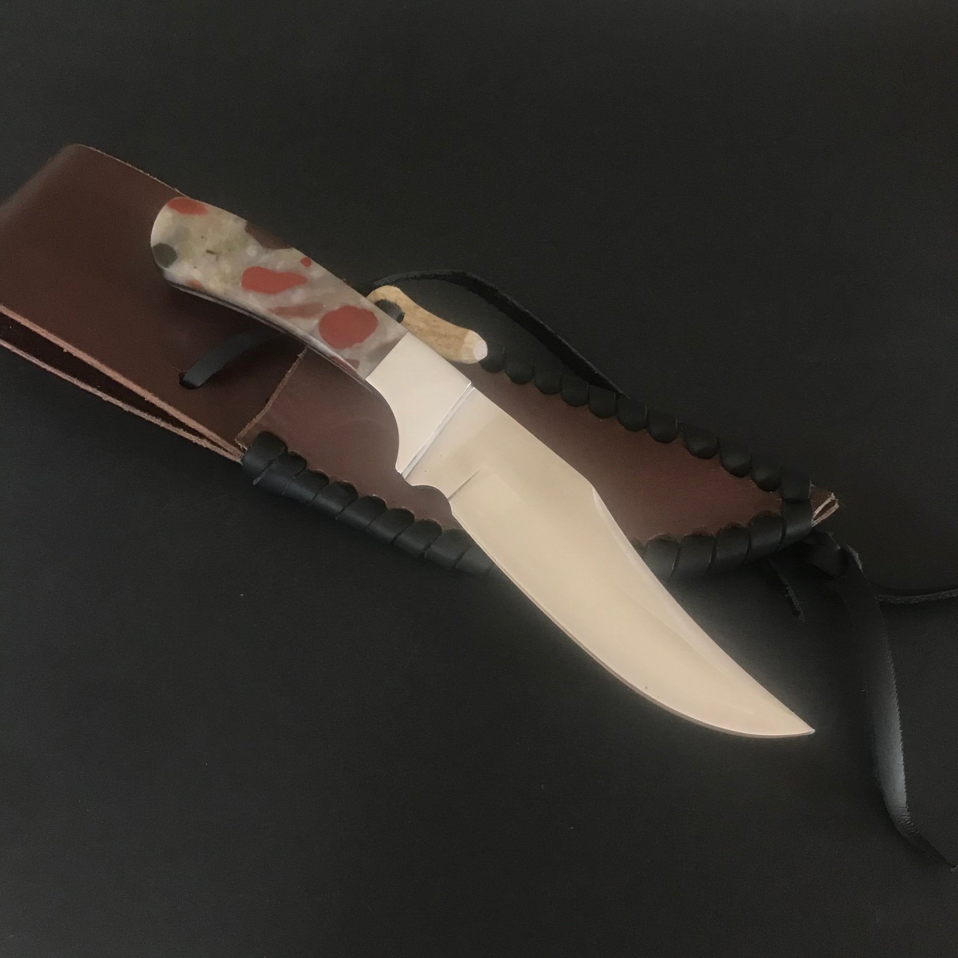 HUNTING KNIFE