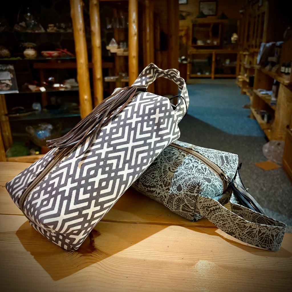 TOILETRY BAGS