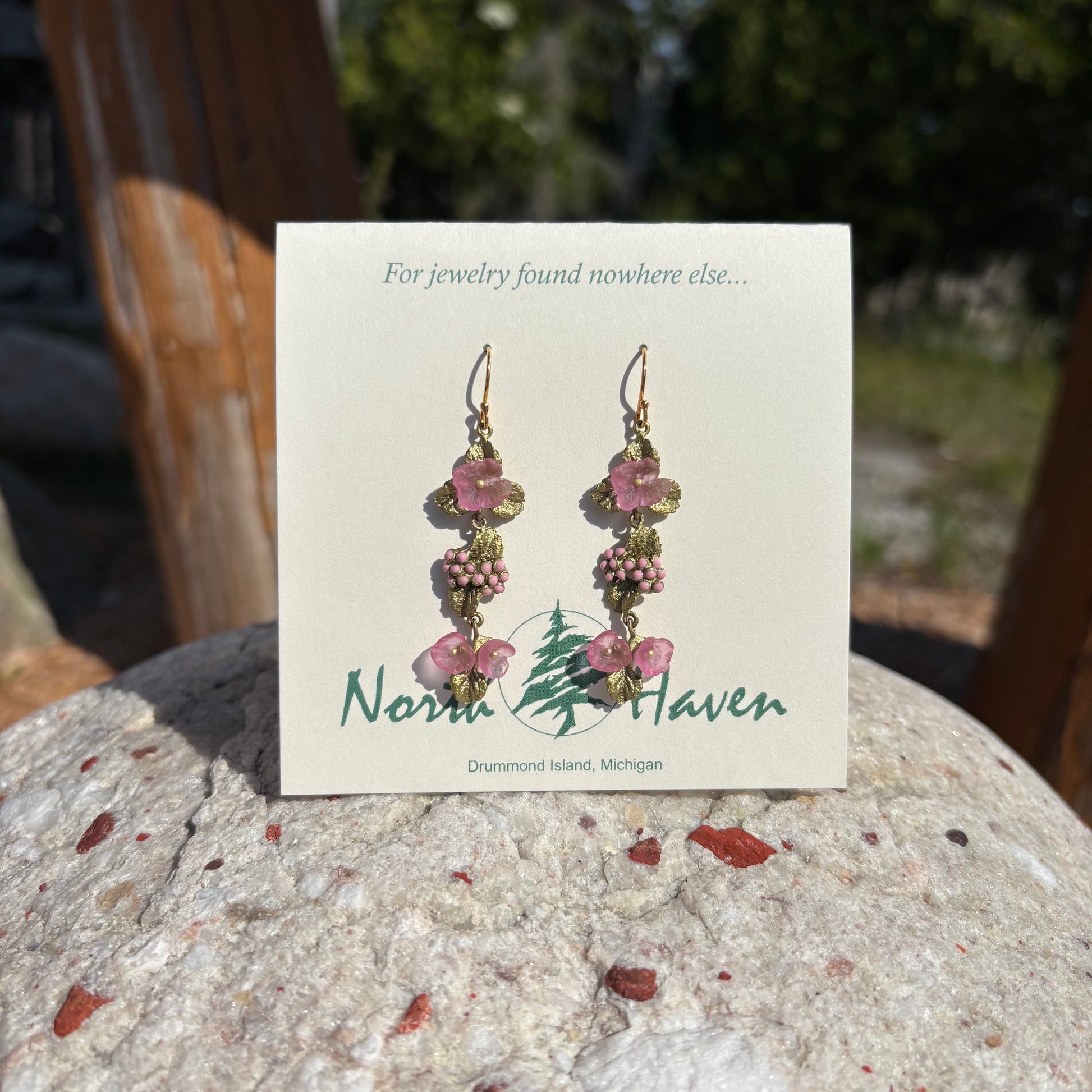 LANTANA DANGLE WIRE EARRINGS