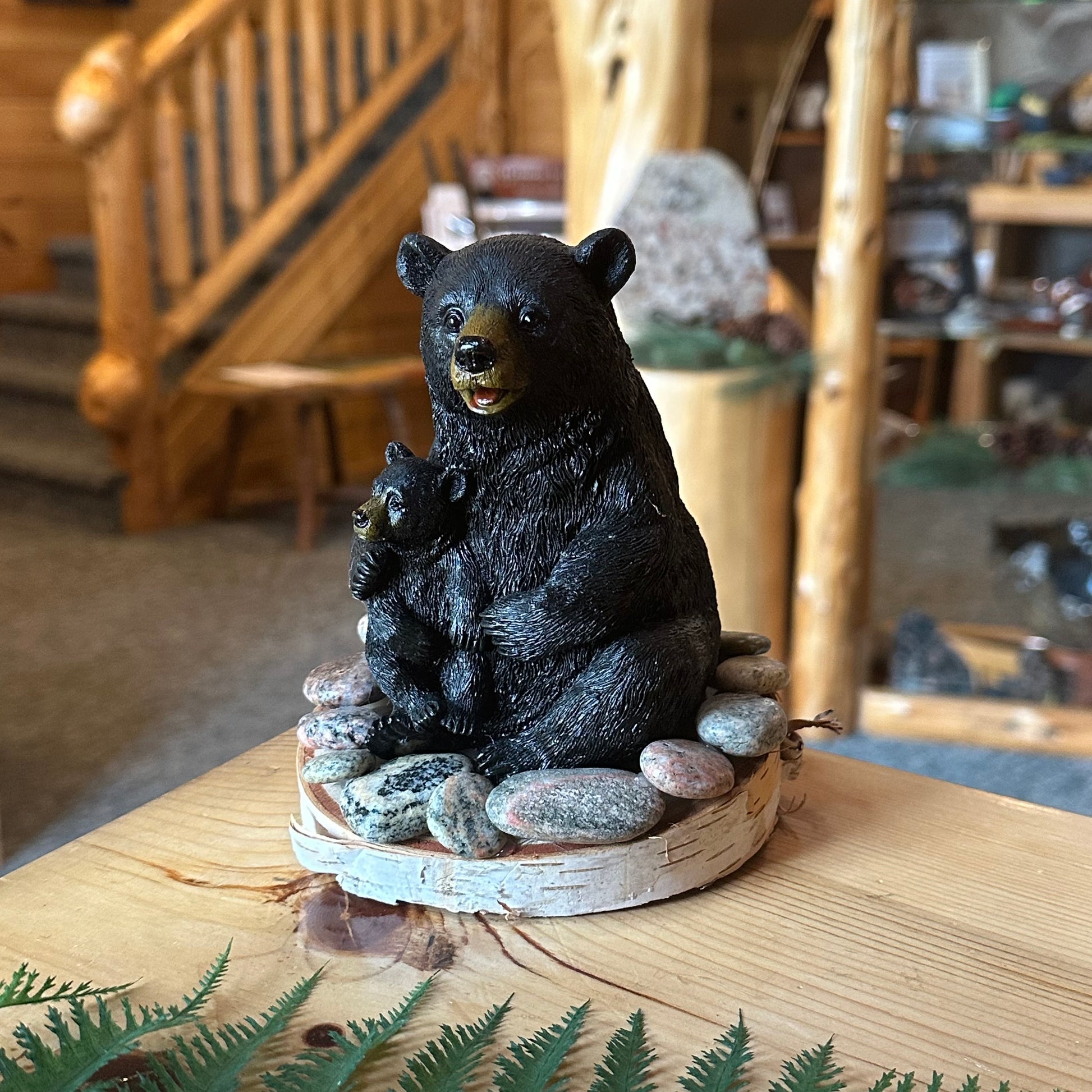 MAMMA BEAR W/CUB STATUE