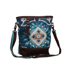 SPIRITED SHOULDER BAG