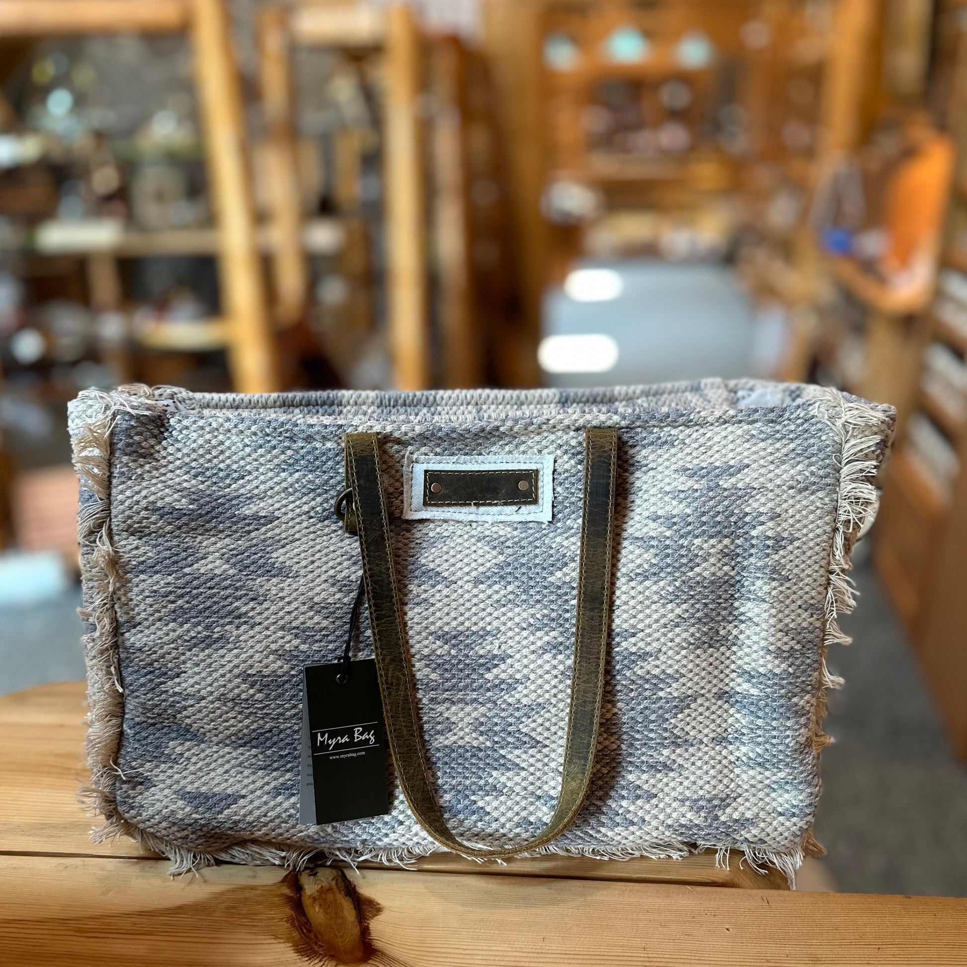 SHADES OF WHITE WEEKENDER BAG