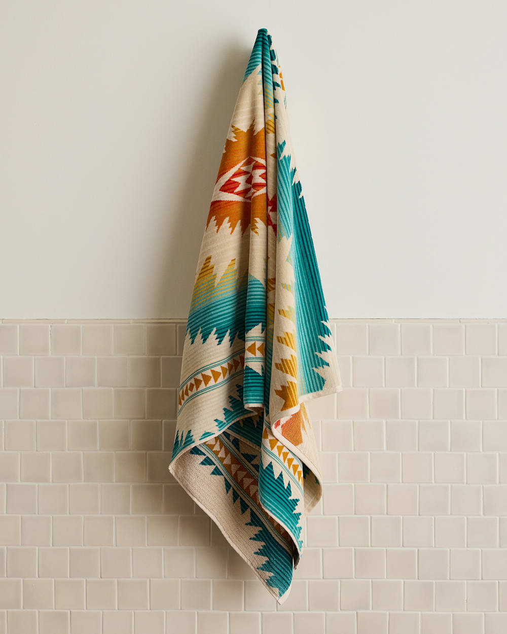 PENDLETON™️ OVERSIZED JACQUARD SPA TOWEL