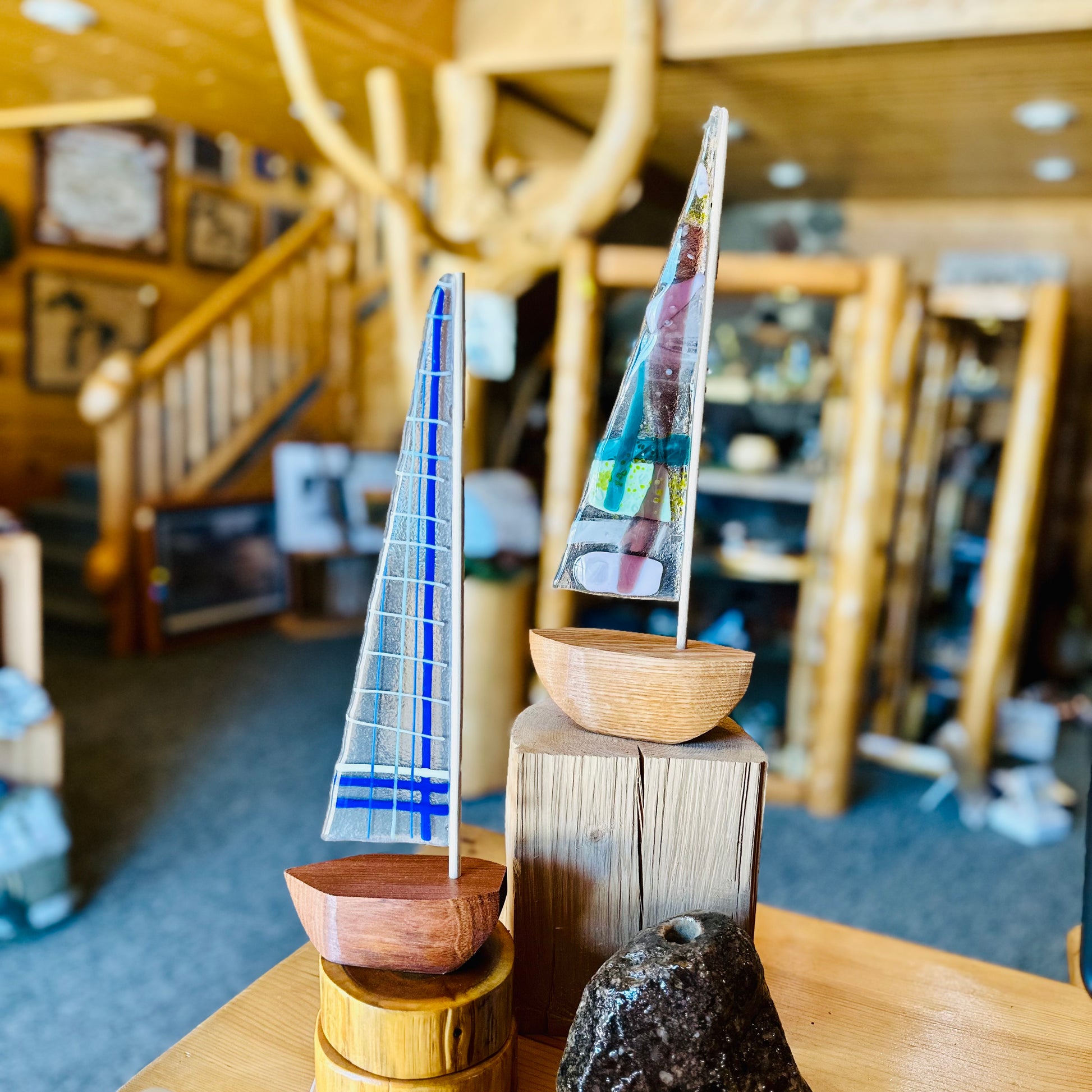 GLASS SAILBOAT LG